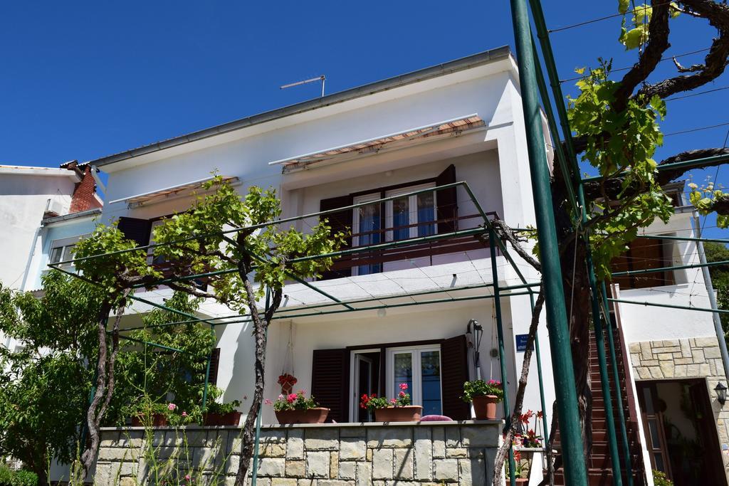Peter Pan Apartments Palit Εξωτερικό φωτογραφία